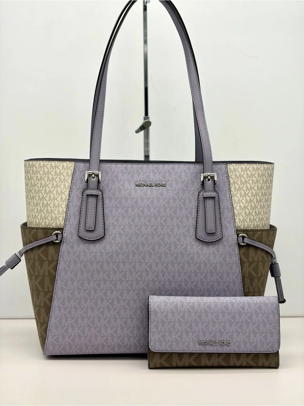 Michael Kors Voyager MK Logo Tote Shoulder Bag with Matching Wallet Lilac Multi